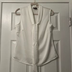 Sleeveless blouse